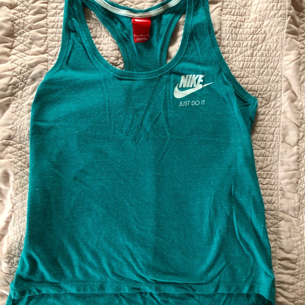 Nike tank